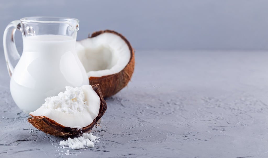 Gargle coconut milk to get rid of canker sores 